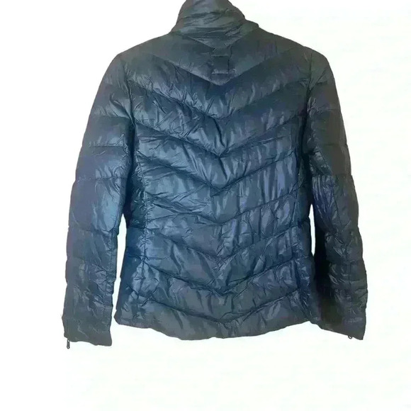 GAP womans down puffer jacket size xtra small in excellent condition - Picture 3 of 9
